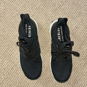 Adidas Ultraboost 21 Primeblue Black/White Running Shoes - women’s size 7